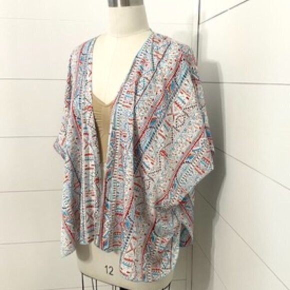 Band of Gypsies Revolve Boho Tribal Print Kimono, Women’s Size Small/Medium - Picture 10 of 10